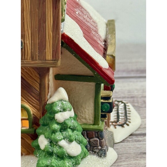 NWT Department 56 Toot’s Model Train Mfg. North Pole Series #56728 BOX RETIRED - Picture 12 of 17